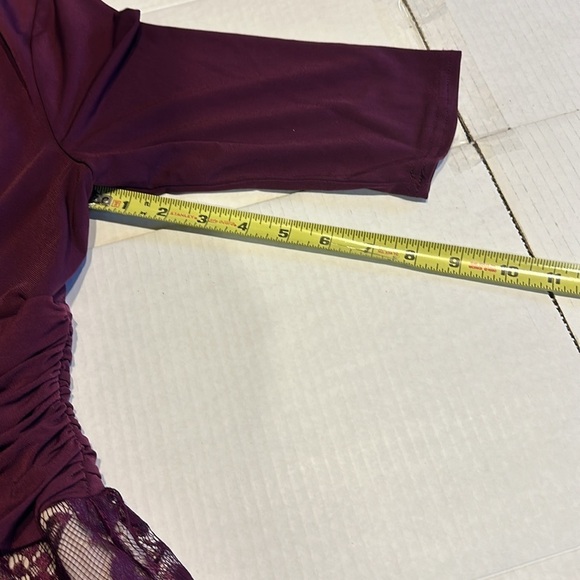 NWT Sangria burgundy vneck dress lace bottom taupe background zipper back 3/4 - Picture 4 of 10